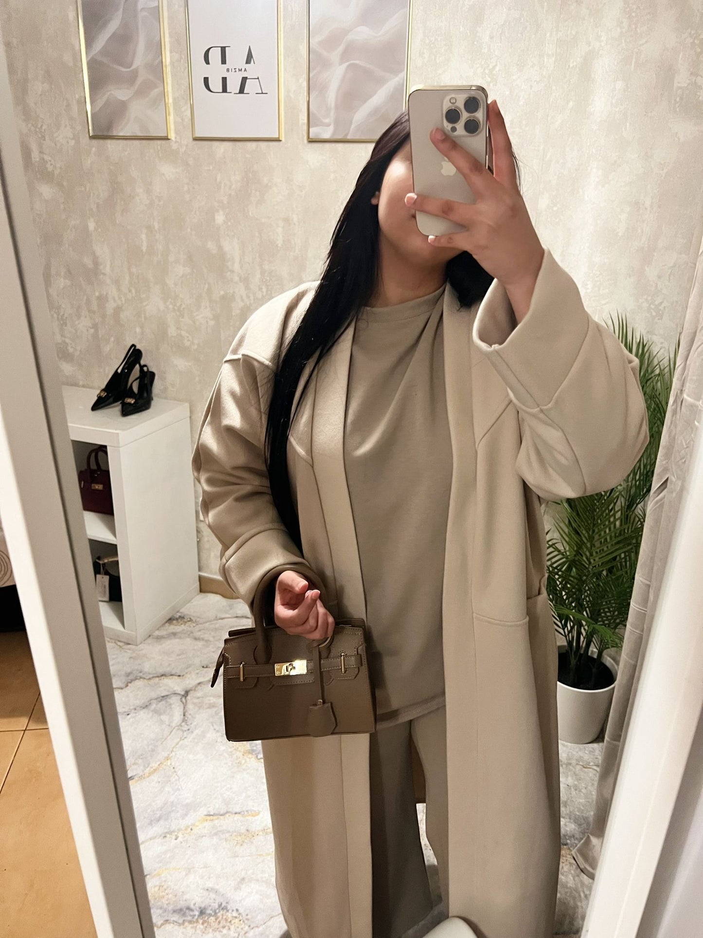 Abrigos Básicos Essential